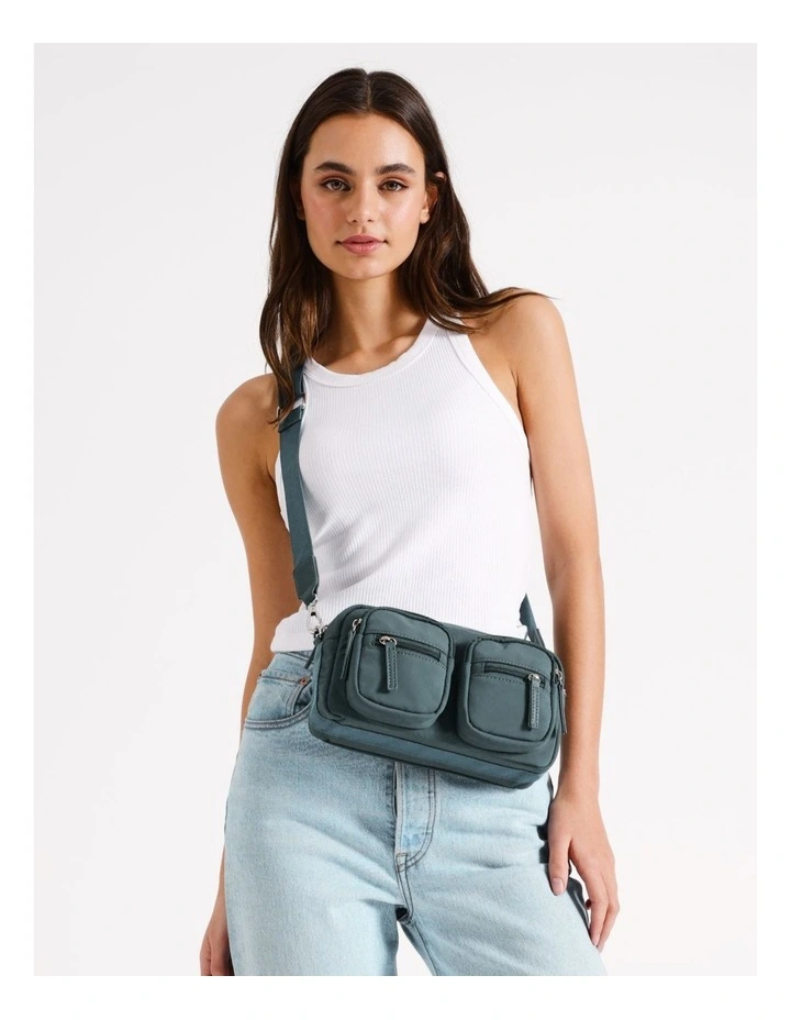 Colorado Camera Crossbody Bag in Teal
