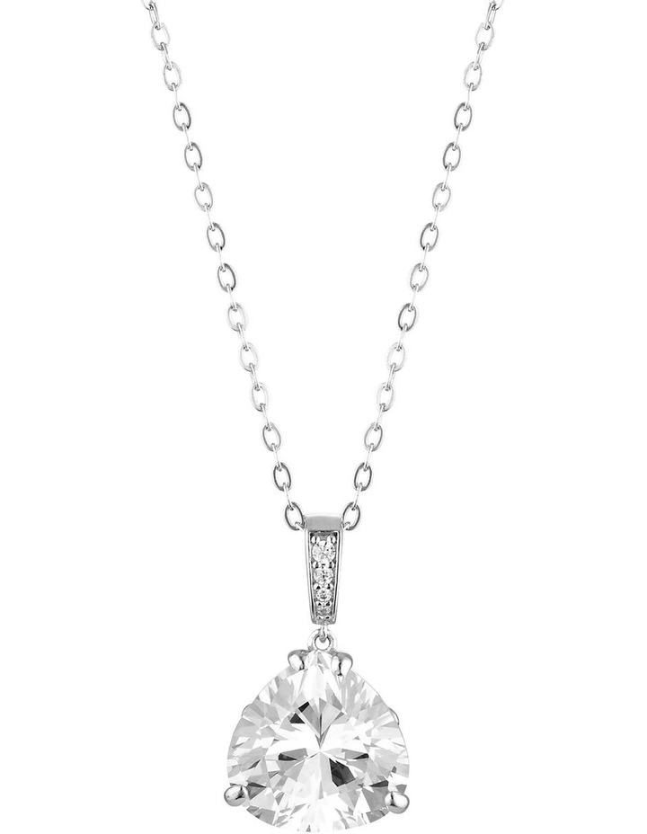 Luxe Le Gala Pendant Necklace in Silver