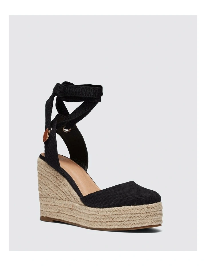 Buenosaires Wedge Sandals in Black