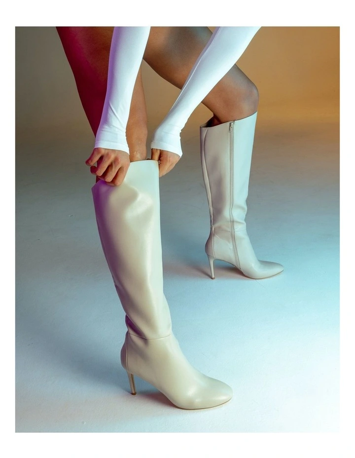Orson Boots in Cream