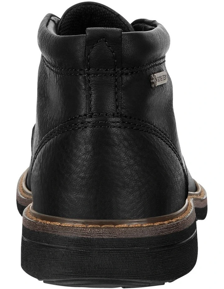 Turn Boots in Black