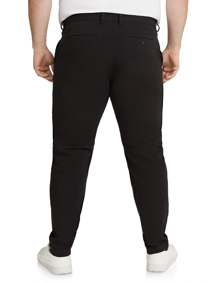 Comfort Flex Chino in Black