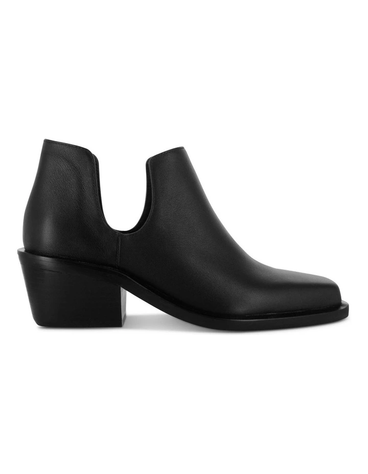 Keanu Ankle Boots in Ebony