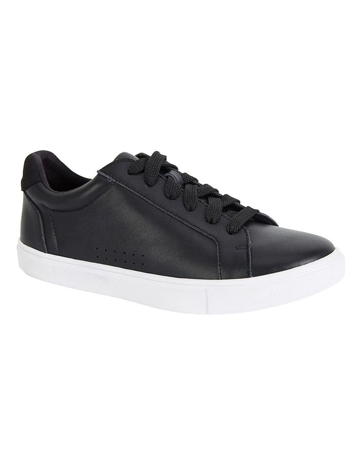 Serena Sneakers in Black Leather