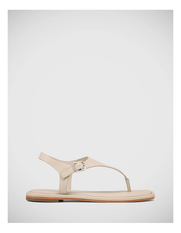Anesha Flat Sandal in Fog Leather