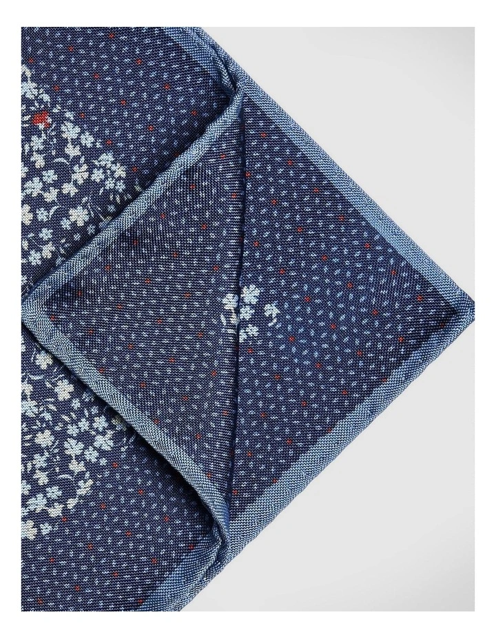 Ditsy Floral Printed Pocket Square With Contrast Border in Navy