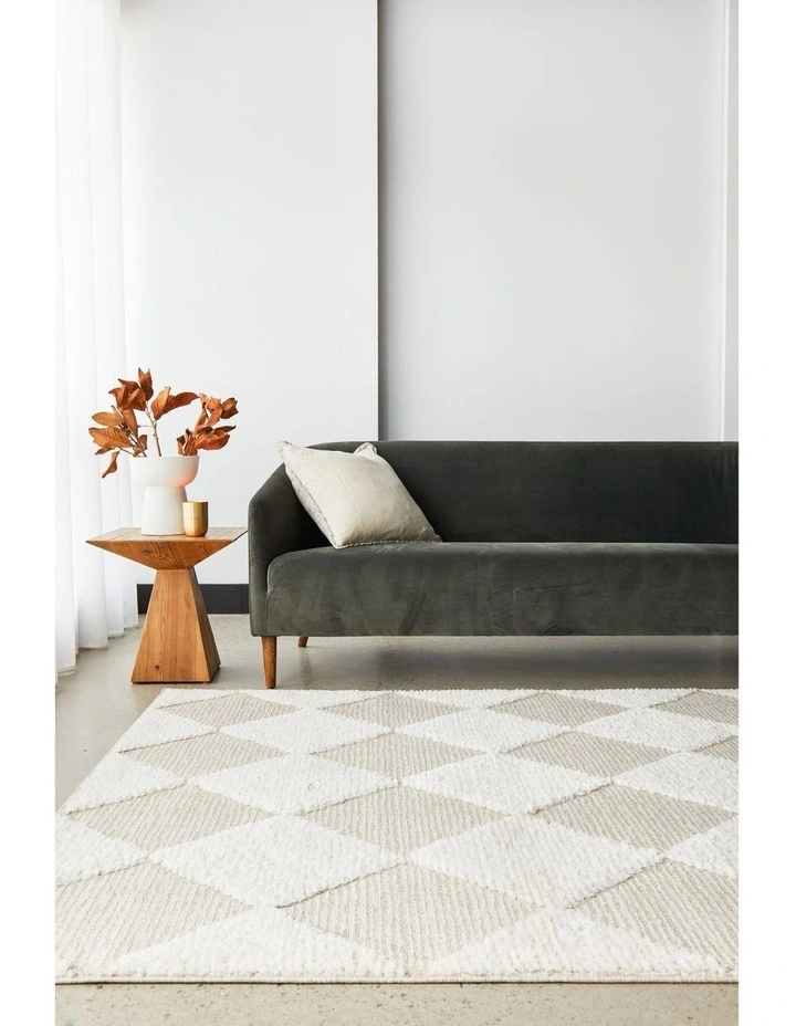 Serenade Yuri Natural Rug in Beige