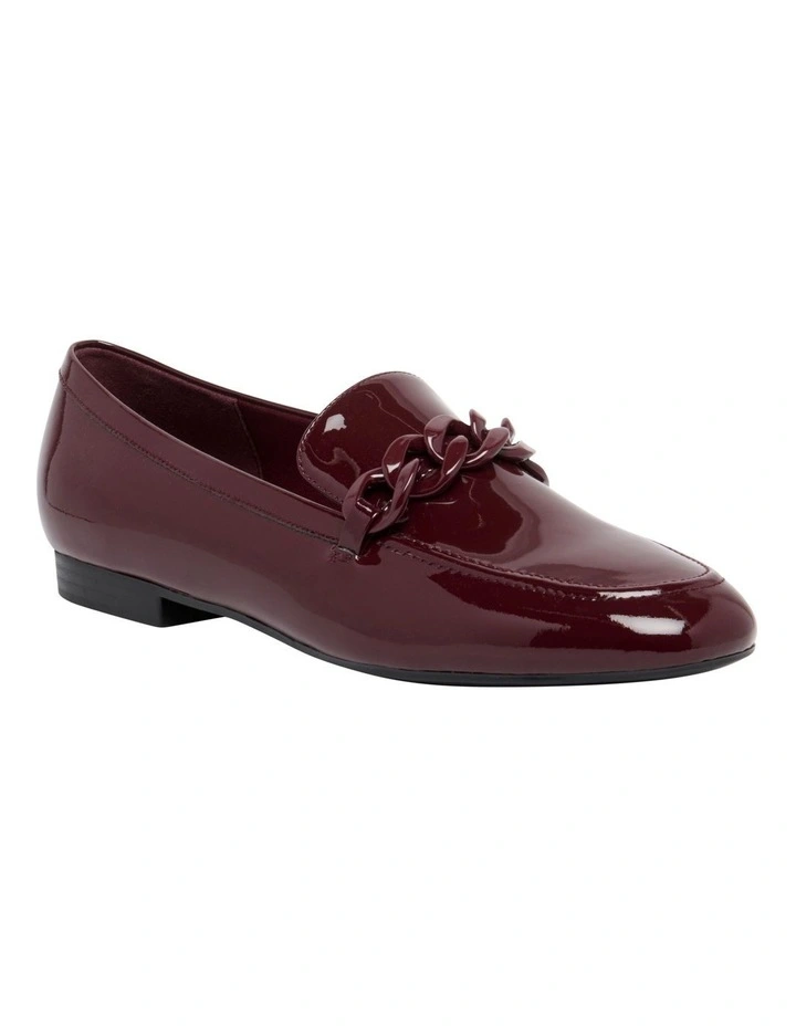 Chain Red Flats