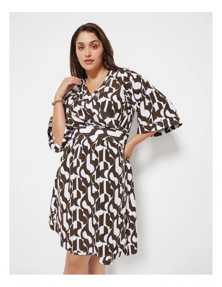 The Wrap Dress in Graphic Print