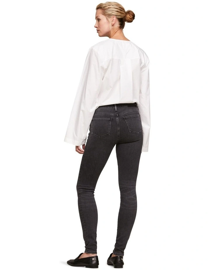 The Flex Como Skinny Jeans in Jax