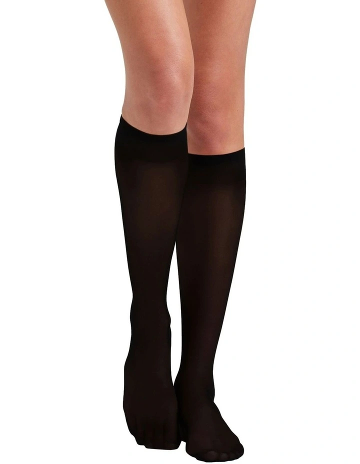 Ultra Fine Cotton Knee High Sock in Black