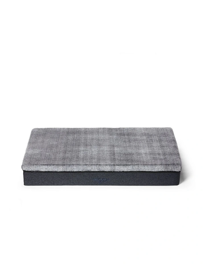 Big Dog Bed in Chinchilla