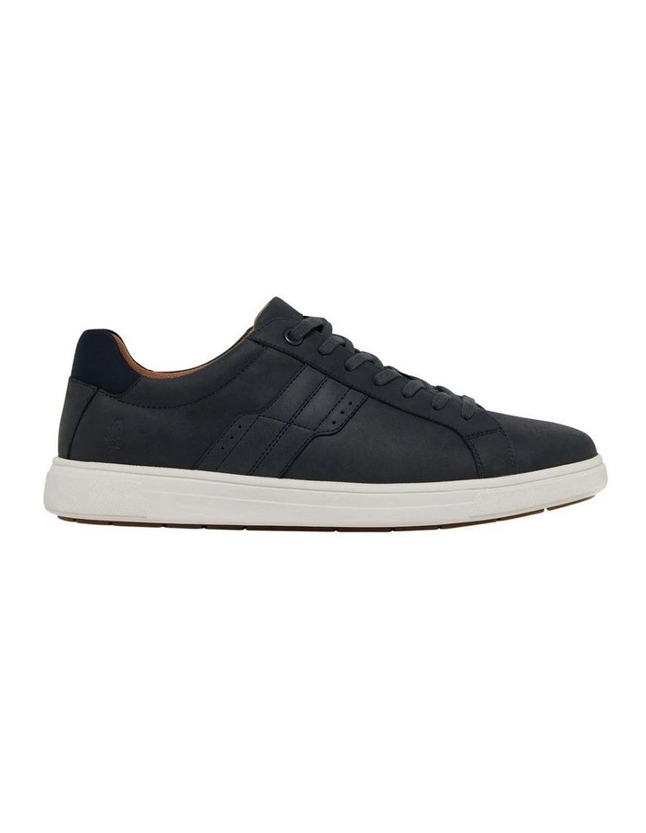 Gravity Wild Sneaker in Navy