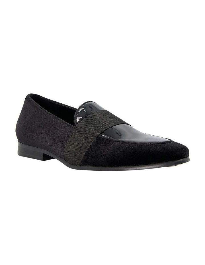 Stepping Shoes in Black