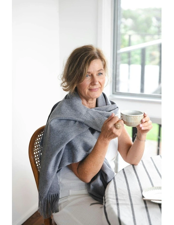 Alma Large Cashmere Wrap in Slate