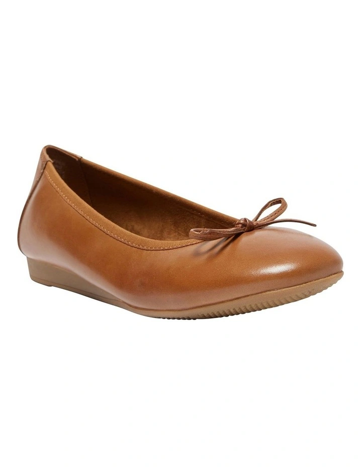 Belamy Flat Shoes in Cognac Leather