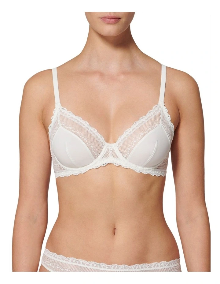 Destinee Plunging Underwired Bra in Natural