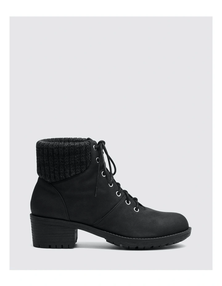 Kavala Boot in Black