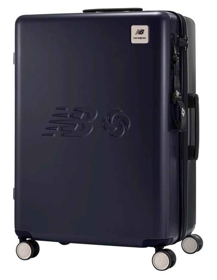 NB | Spinner 68cm Exp Suitcase in Black