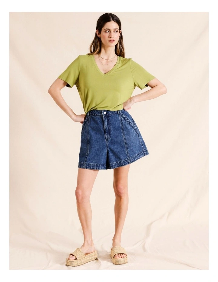 Bamboo V-Neck Tee in Khaki