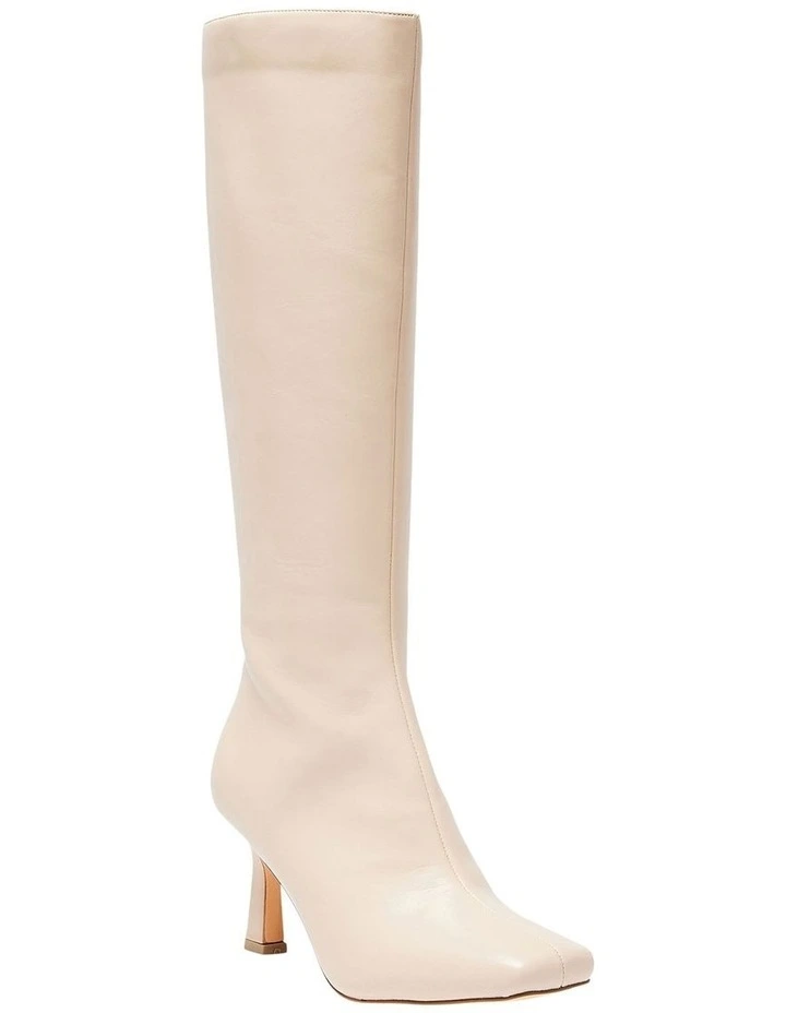 Trace Boots in Nude