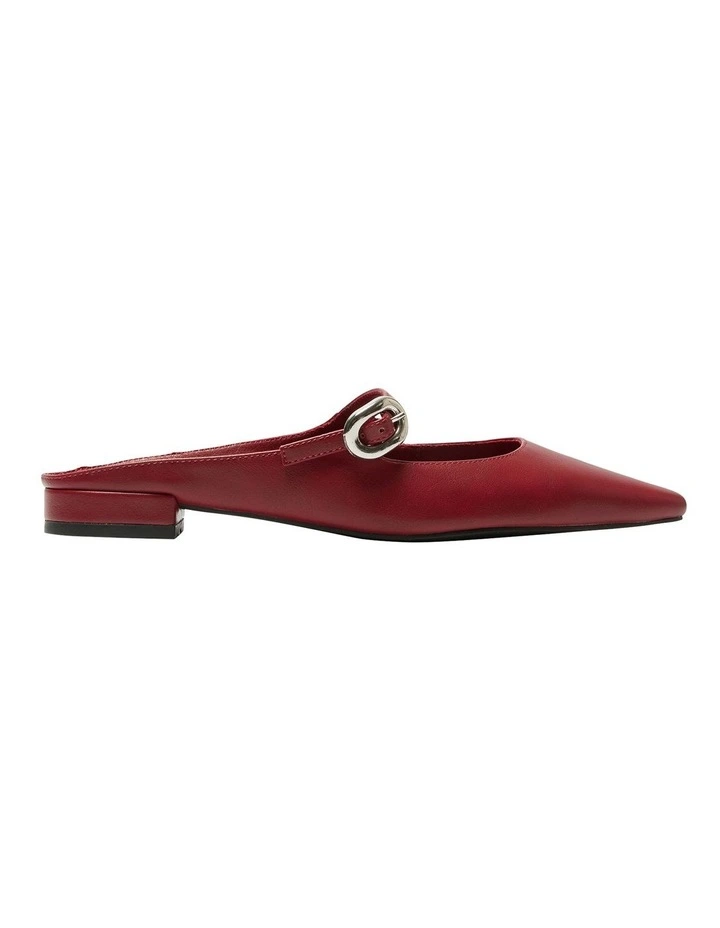 Bacall Flat Shoes in Red