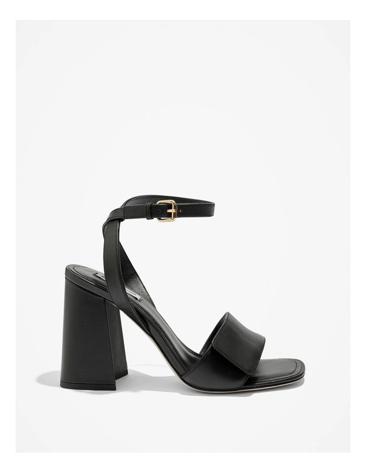 Madison Heel in Black