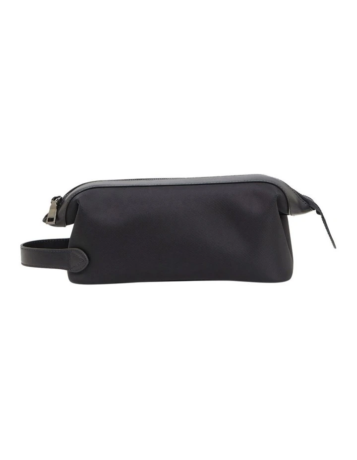 Sanford Wash Bag in Black
