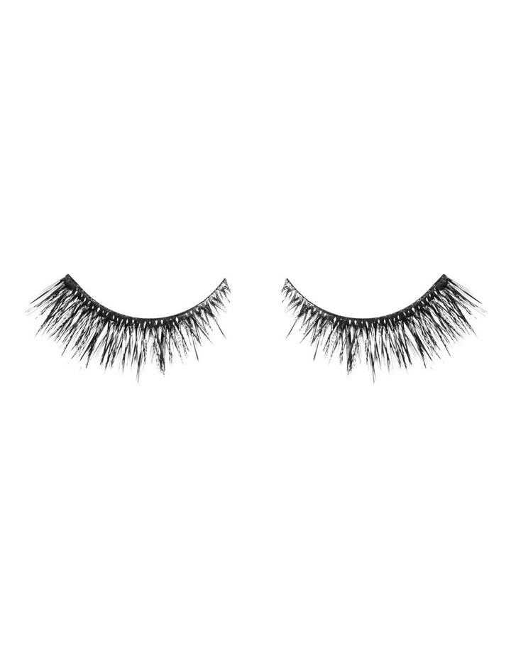 Look Real Faux Glamour Lashes