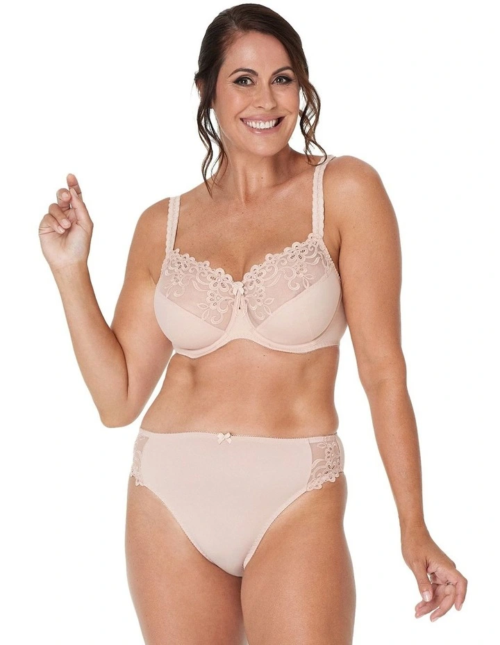 Coral Hikini in Latte