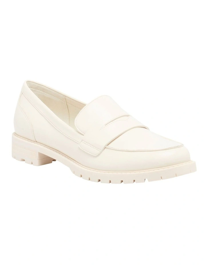 Naveen Loafer in Ivory