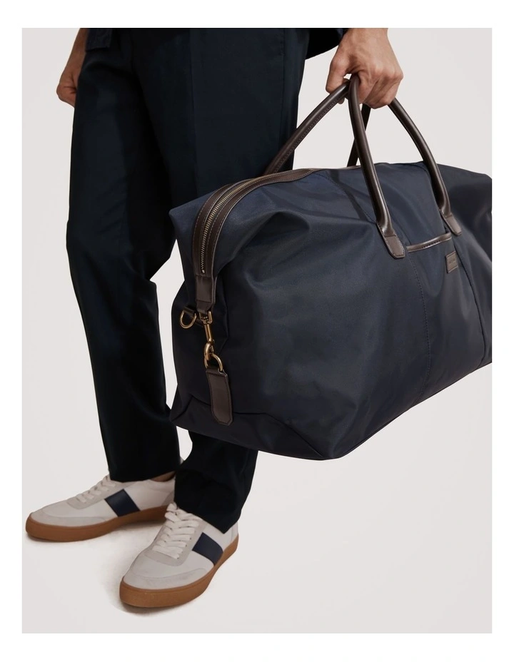 Brooklyn Weekender Bag in Navy