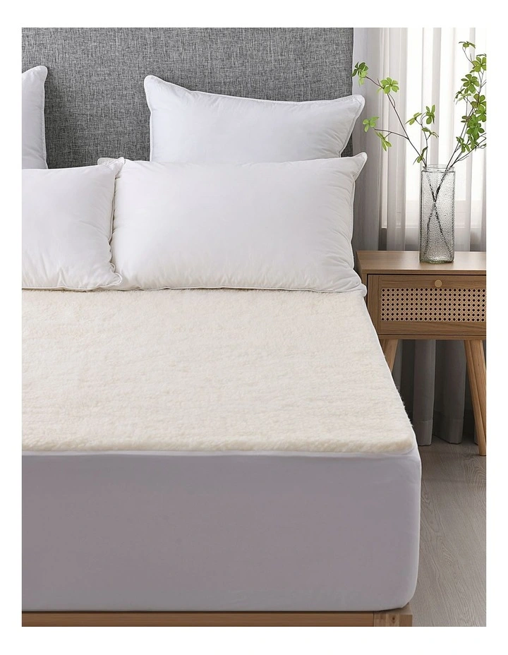 Wool Fleece Mattress Underlay in Beige