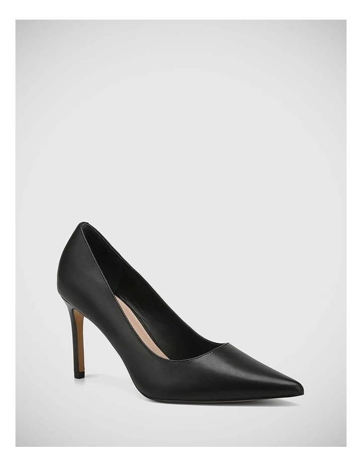Sky Leather Pump in Black