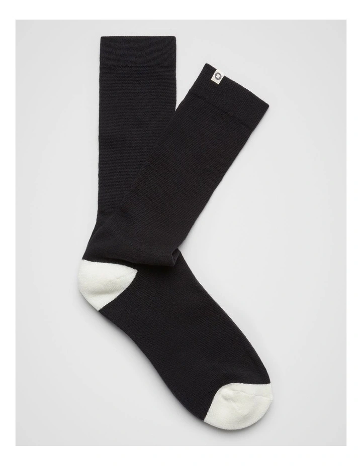 Ribbed Winter Socks in Black