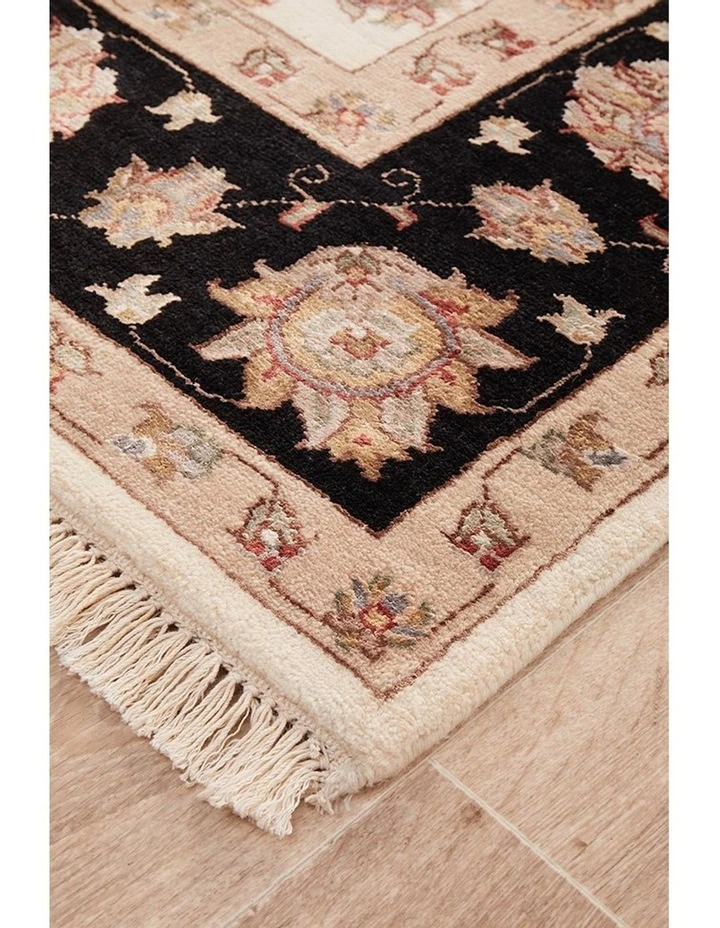 Indian Hand Knotted Wool With Silk Rug 241X168cm