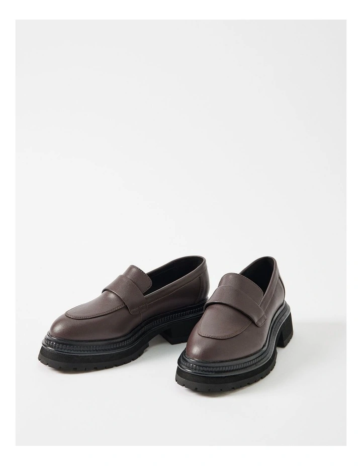 The Becca Leather Loafer in Chocolate