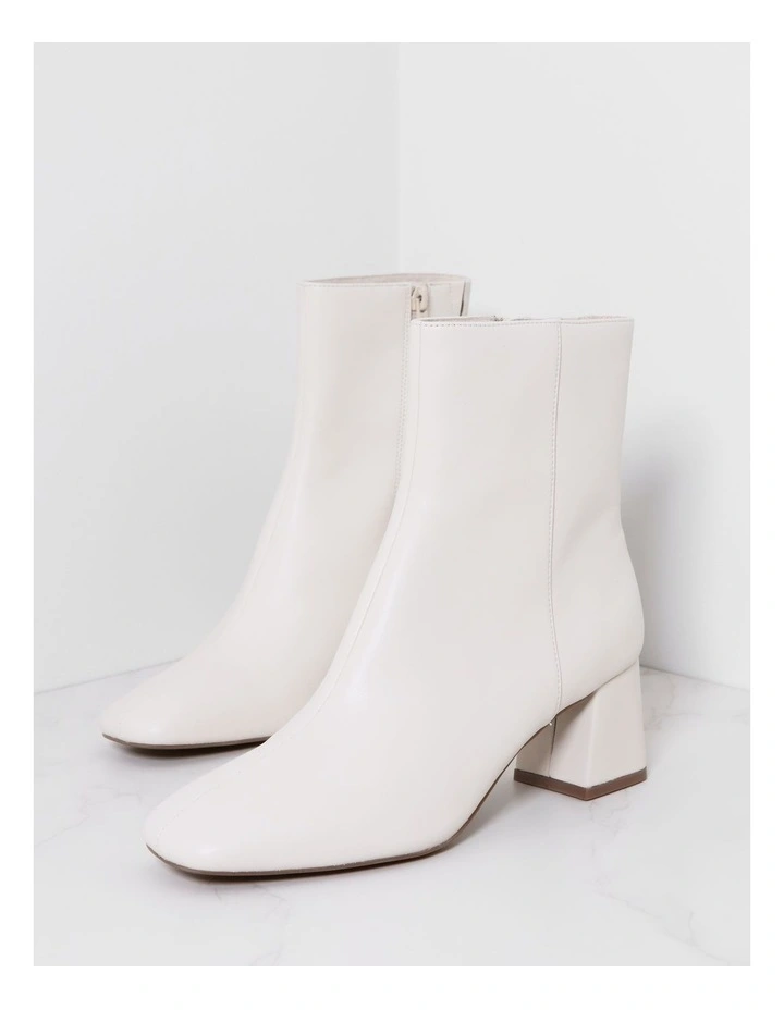 Lauren Boot in Winter White
