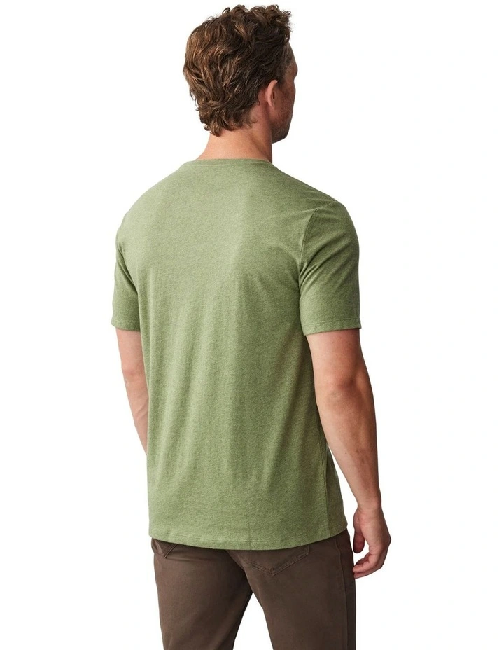 Crew T-shirt in Moss