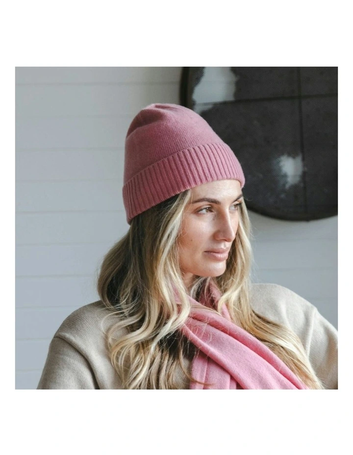 Saga Cashmere Beanie in Rose