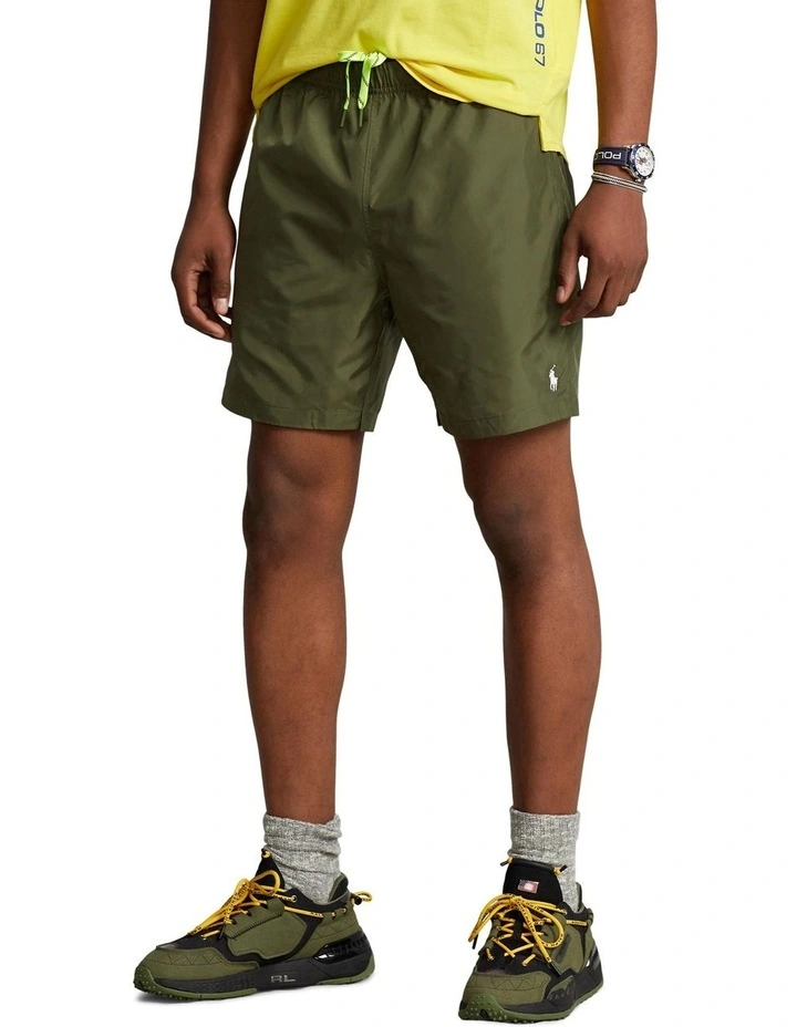 6.5-Inch Water-Repellent Short in Green