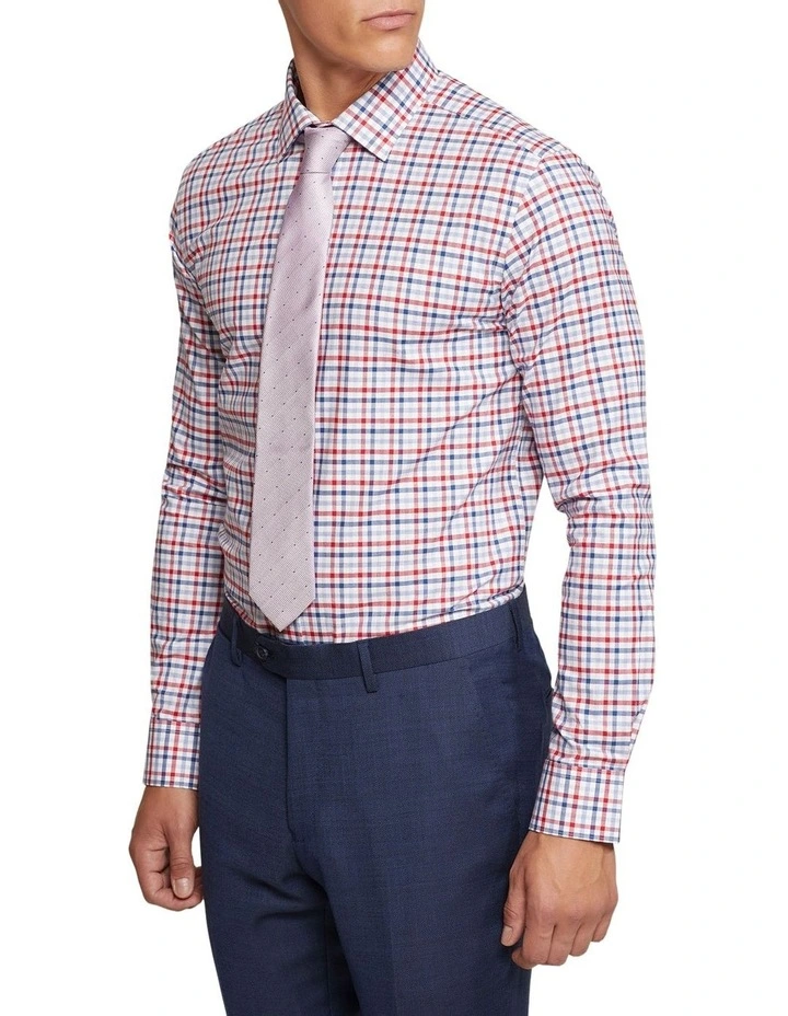 Beckton Slim Fit Checked Shirt in Red/Navy