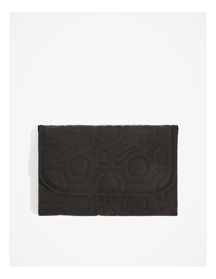 Unisex Logo Change Mat in Black