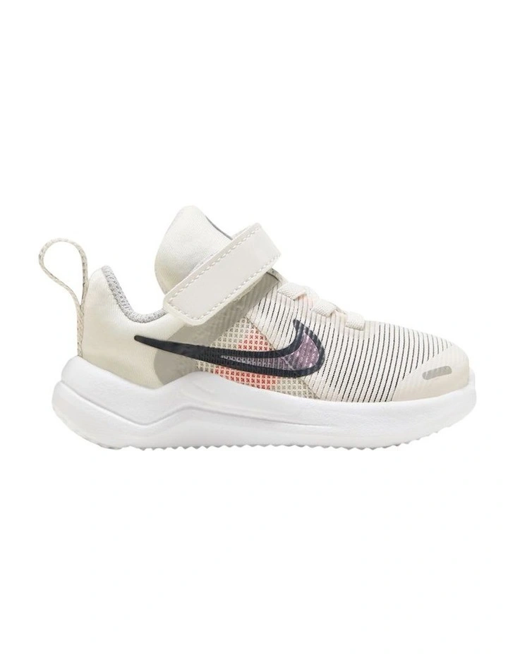 Downshifter 12 Sport Shoes in Ivory