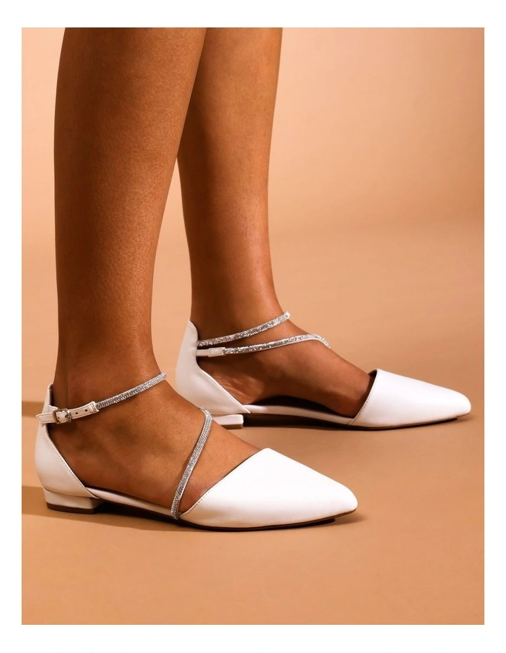 Natalie Flat Shoes in White Smooth