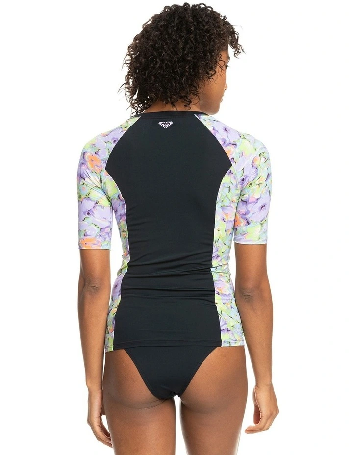 Lycra Short Sleeve Zip Up Rash Vest in Purple Rose