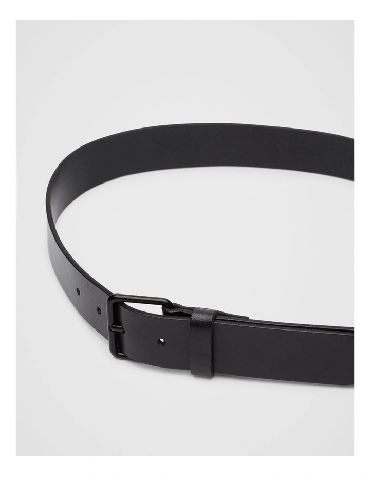 Bryant Logo Leather Belt in Black