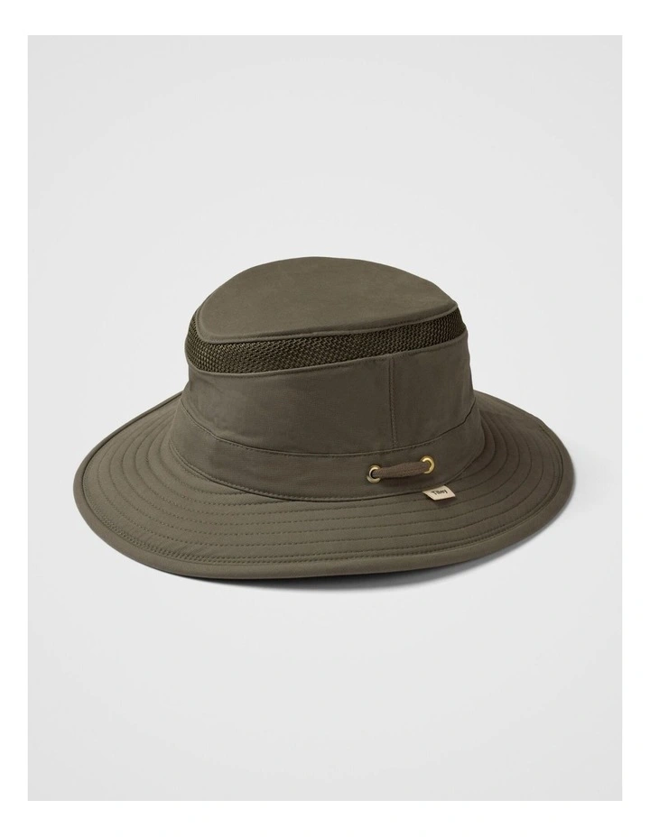 Bucket Hat in Olive