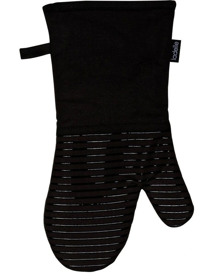 Lennox Black Oven Mitt in Balck