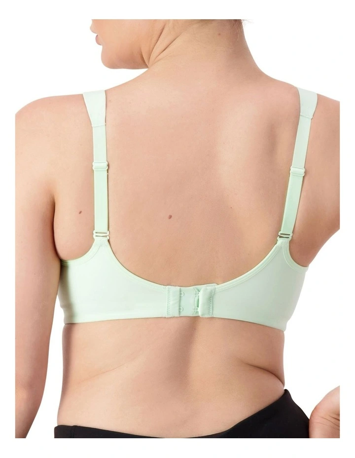 Triaction Ultra Underwire Sports Bra in Mint Frappe